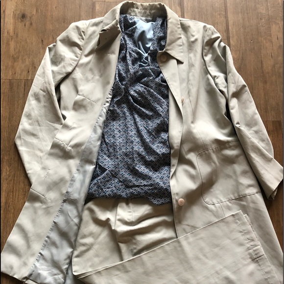 Ladies 2-Piece Long Jacket & Cropped Pant Suit - Picture 6 of 8